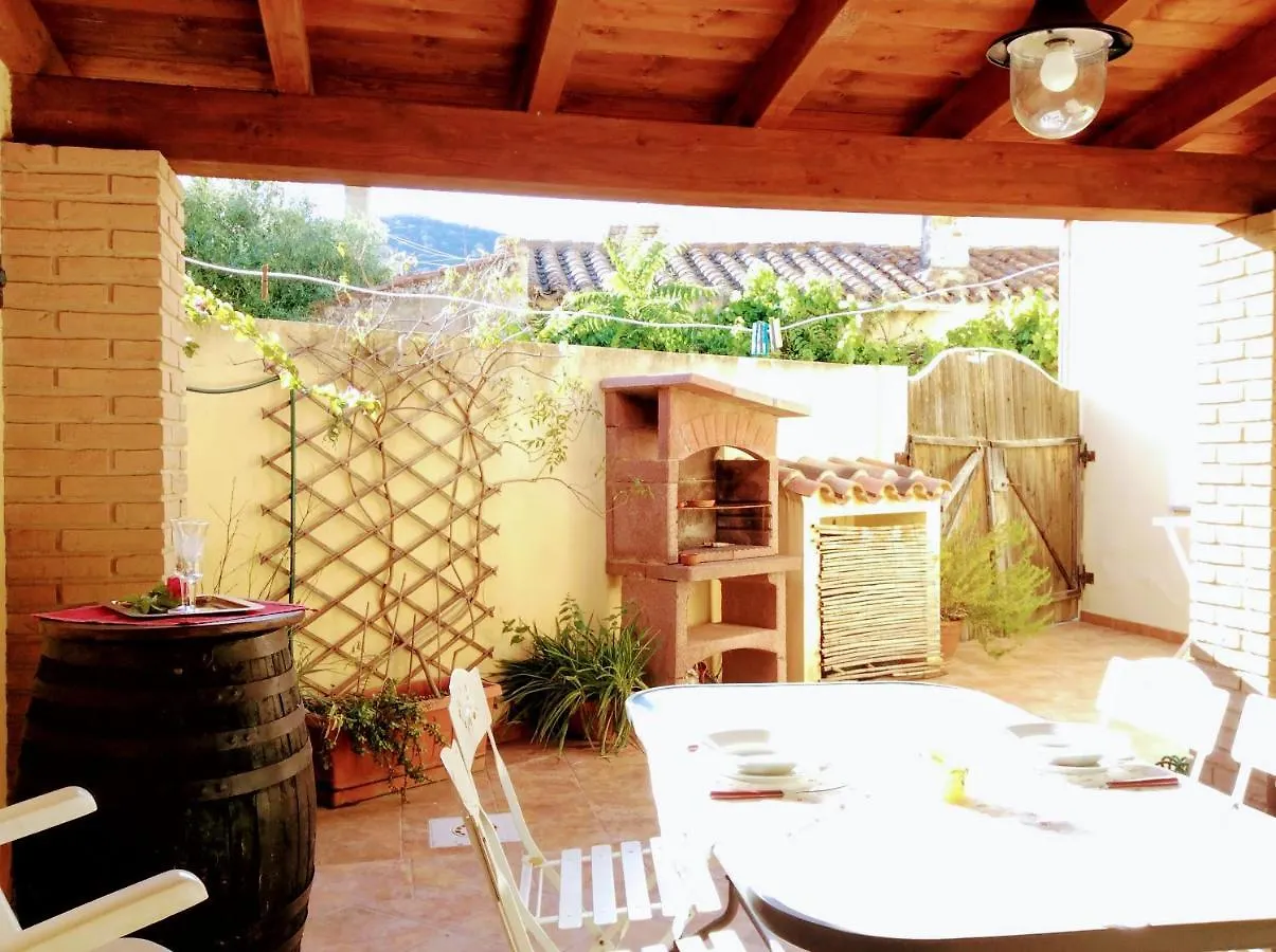 Sole e mare Appartamento Teulada 0*,  Italia